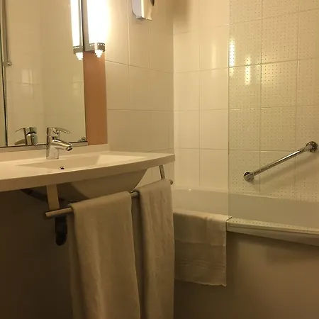 إيبيس سنتروم 3* بروج